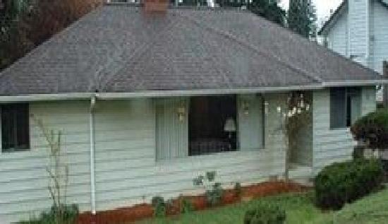 16303 Interlake Avenue North, Shoreline, WA 98133 