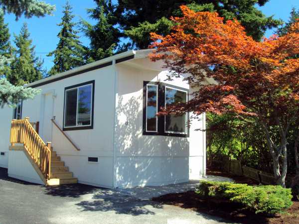 4515 176th St SW #13, Lynnwood, WA 98037 