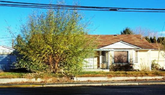 1405 Grant Road, East Wenatchee, WA 98802 