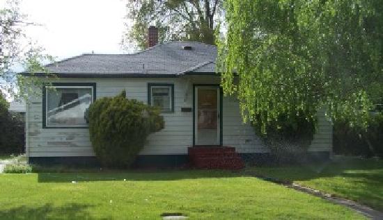 1318 S 7th Ave, Yakima, WA 98902 