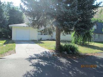 151 Vista Ln, Yakima, WA 98908 