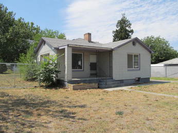 718 E 7th Avenue, Kennewick, WA 99336 