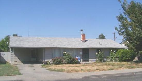 313 North 14th Street, Sunnyside, WA 98944 