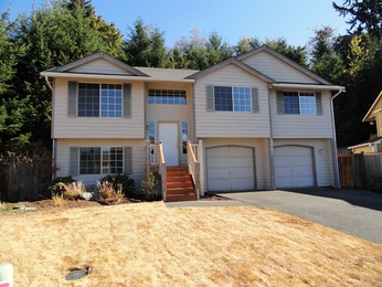 15301 77th Avenue Court E, Puyallup, WA 98375 