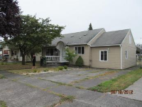 2843 Field St, Longview, WA 98632 