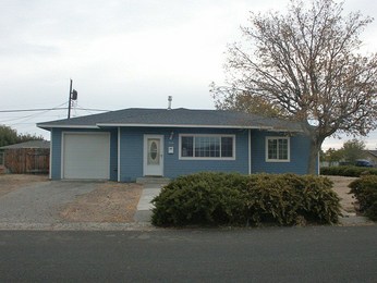 206 H Street NE, Ephrata, WA 98823 