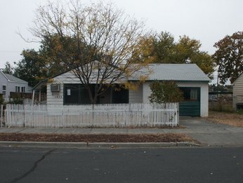 1033 W Rose Avenue, Moses Lake, WA 98837 