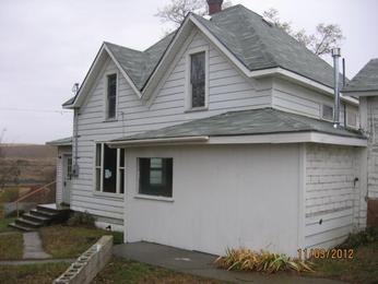 117 E 1st St, Rosalia, WA 99170 