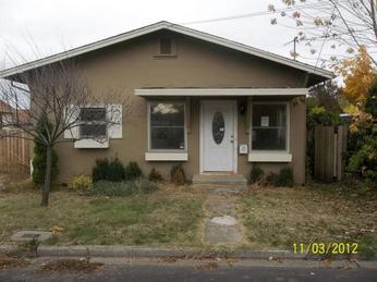 28 SW 9th St, College Place, WA 99324 