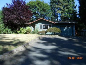 20424 33rd Ave NE, Lake Forest Park, WA 98155 