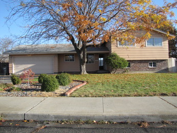 2412 West Grand Ronde Place, Kennewick, WA 99336 