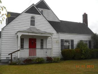 203 N Division St, Elma, WA 98541 