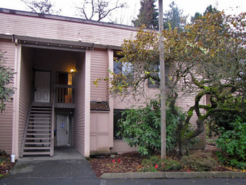 10007 NE 123rd Street  Unit B, Kirkland, WA 98034 