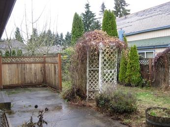 2003 8th Avenue SE, Puyallup, WA 98372 