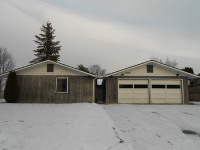 215 S Moen Street, Greenacres, WA 99016 