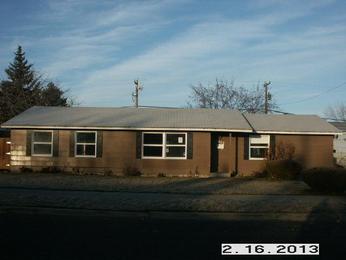 1622 S Wallace St, Moses Lake, WA 98837 