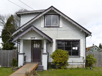 307 5th Avenue NW, Puyallup, WA 98371 