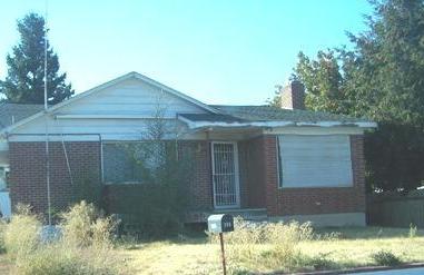 206 N 5th St, Selah, WA 98942 