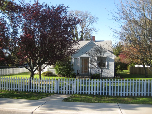 6423 100th Street SW, Lakewood, WA 98499 