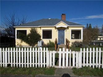1035 East 3rd St, Port Angeles, WA 98362 