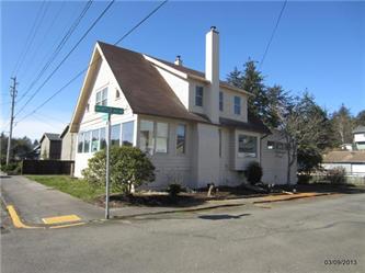 216 E Spruce Street, Iwaco, WA 98624 