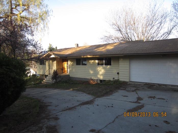 824 Kenroy Terrace, East Wenatchee, WA 98802 