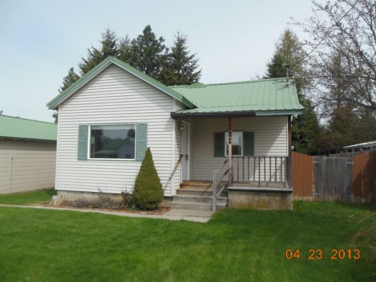 111 E 1st Ave, Deer Park, WA 99006 