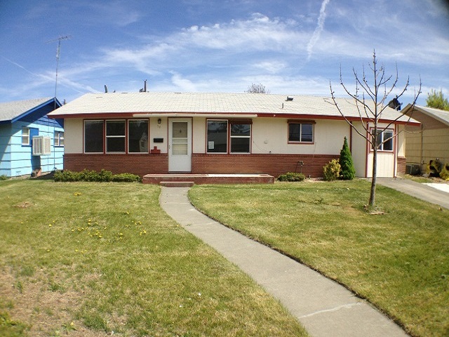 54 J Street NE, Ephrata, WA 98823 