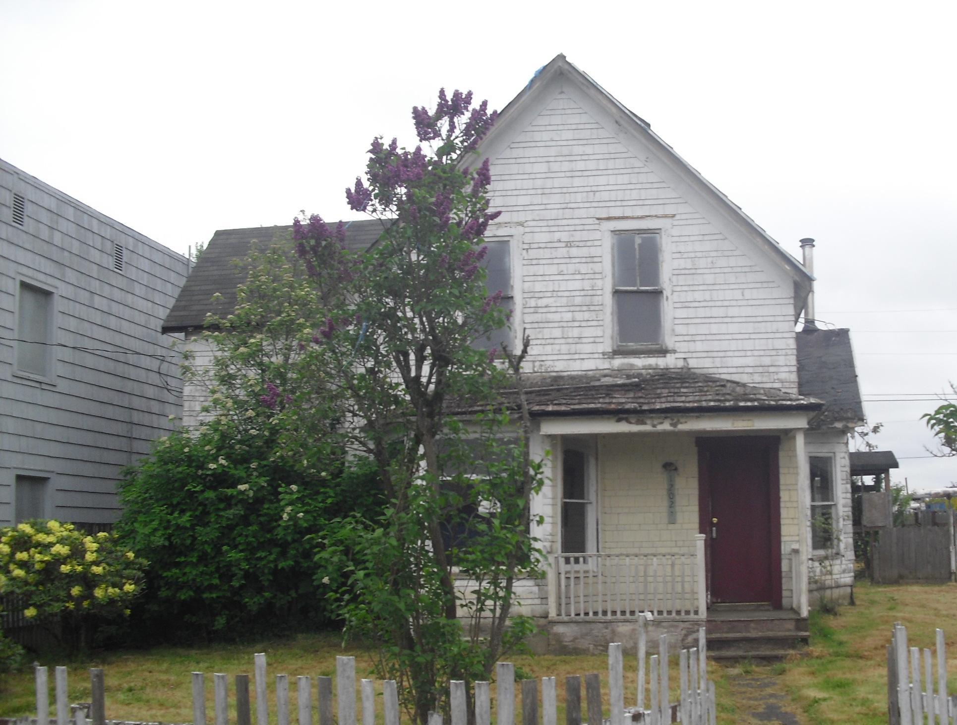 1202 Wheeler Ave, Hoquiam, WA 98550 