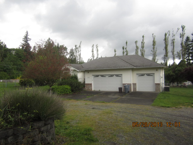 21103 16th St E, Lake Tapps, WA 98391 