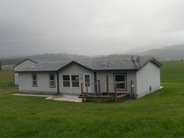 11213 N Mccoy Road, Newman Lake, WA 99025 