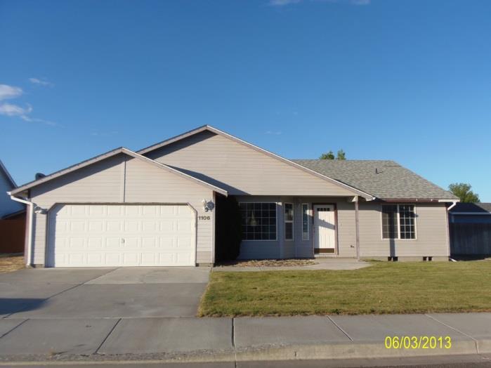 1106 W 37th Place, Kennewick, WA 99337 