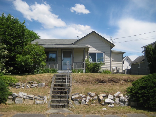 1423 S Washington Street, Tacoma, WA 98405 