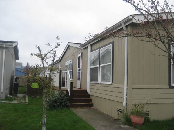 405 Willow Dr, Enumclaw, WA 98022 