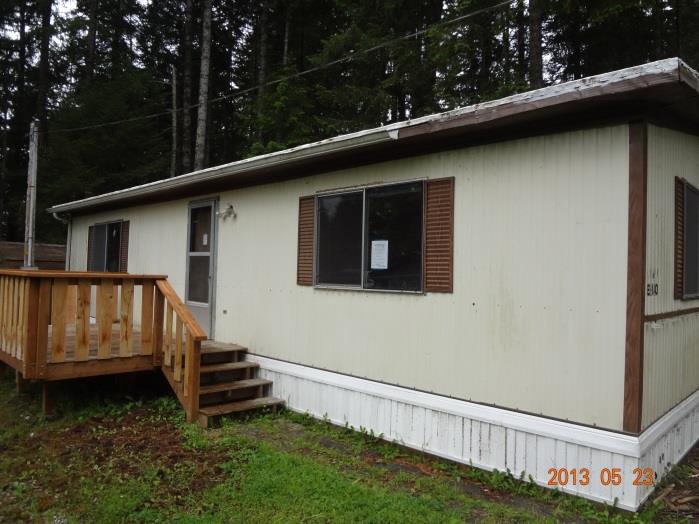 1401 E Trails End Dr, Belfair, WA 98528 