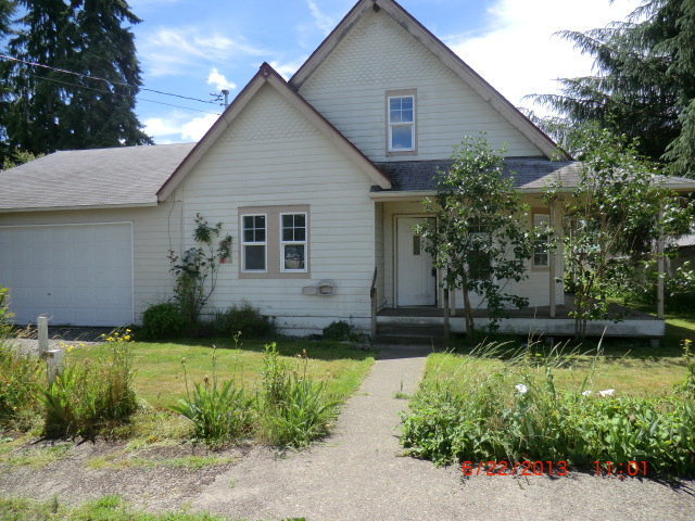 310 E Oak Street, Oakville, WA 98568 