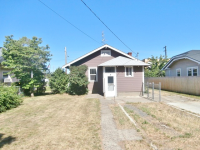 918 S 16th Avenue, Yakima, WA 98902 