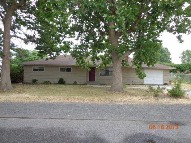 203 S Harrison St, Kennewick, WA 99336 