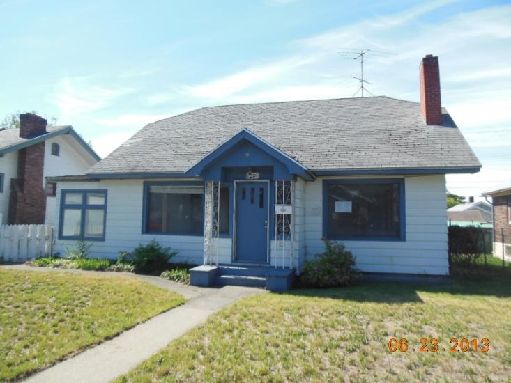 1208 E Illinois Ave, Spokane, WA 99207 