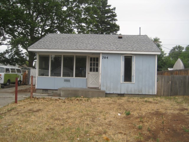 704 Snow Avenue, Richland, WA 99352 