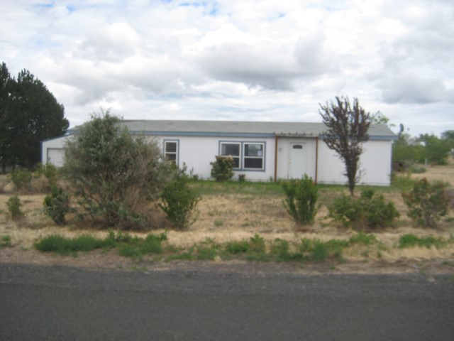 69703 N Foxhill Drive, Benton City, WA 99320 