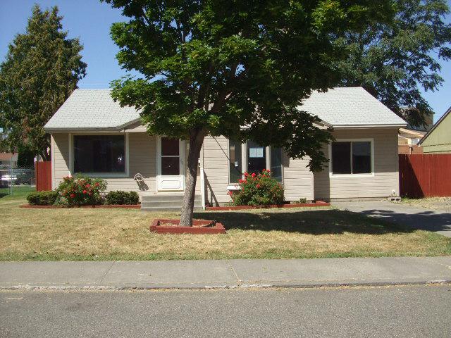 2002 W 2nd Ave, Kennewick, WA 99336 