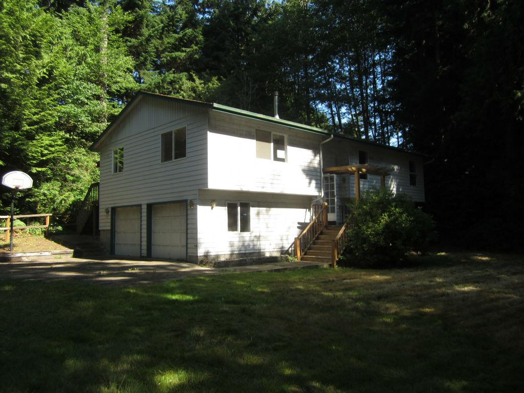 27071 Gamble Bay Rd NE, Kingston, WA 98346 