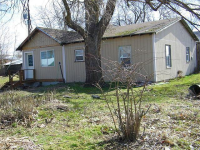 W Collins St, Goldendale, WA 98620 