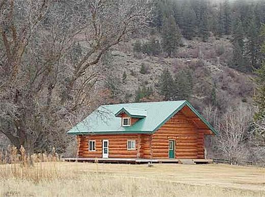 Harms Way North, Wilbur, WA 99185 