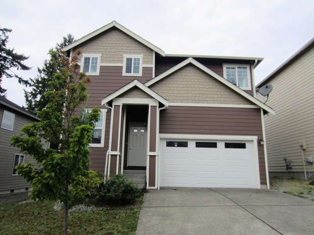 523 Field Place NE, Renton, WA 98059 