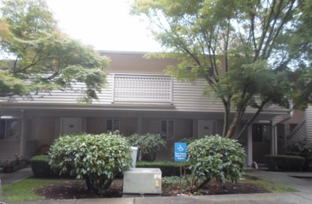 15707 WAYNITA WAY NE Unit E-104, Bothell, WA 98011 