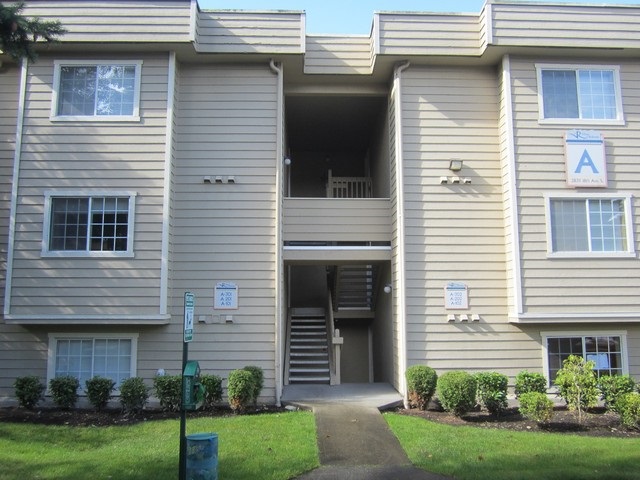28311 18th Avenue S Unit A-102, Federal Way, WA 98003 