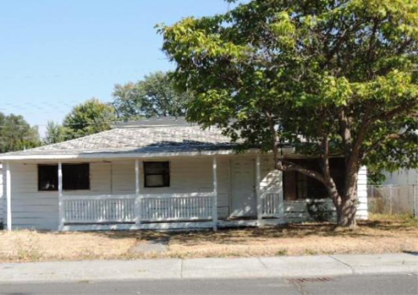 1521 N MARY ST, Moses Lake, WA 98837 