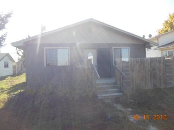 1207 Park St, Davenport, WA 99122 